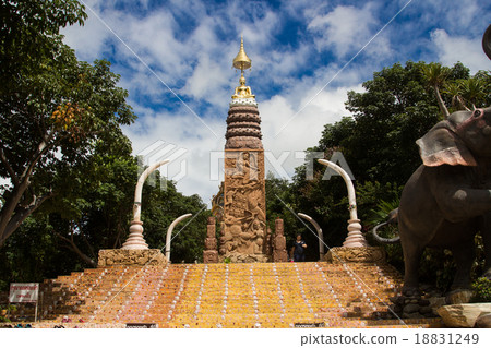 watprathat phasonkaew 18831249