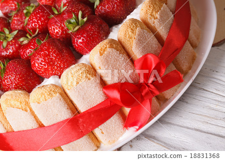 strawberry cake charlotte with Savoiardi macro strawberry cake charlotte with Savoiardi macro 18831368