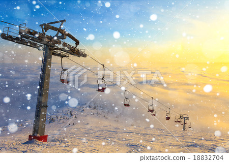 Ski lift on bright winter day 18832704
