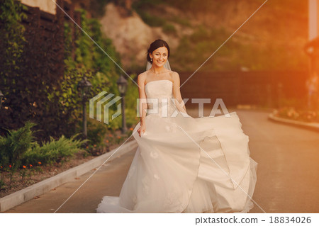Wedding couple HD 18834026