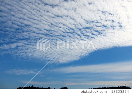 多雲的雲 18835254