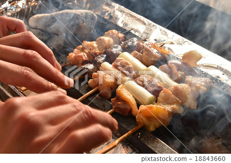 Bake yakitori on charcoal fire Bake yakitori on charcoal fire 18843660