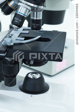 Close up of microscope lenses  18844468