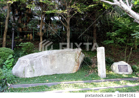 元瓦基督教寺廟 18845161