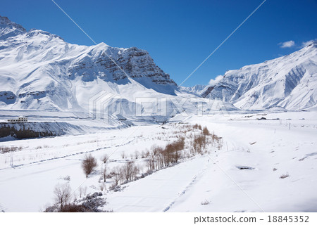 Wintertime in Spiti Valley, Himachal Pradesh 18845352