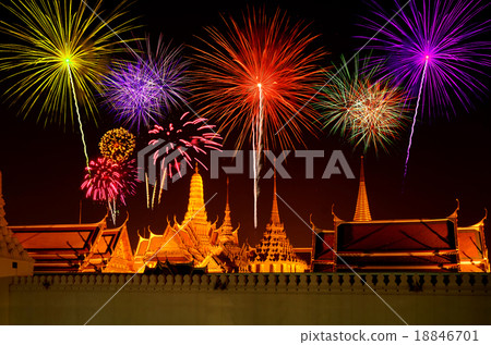 Firework Celebration at Wat Phra Kaeo, Thailand. 18846701