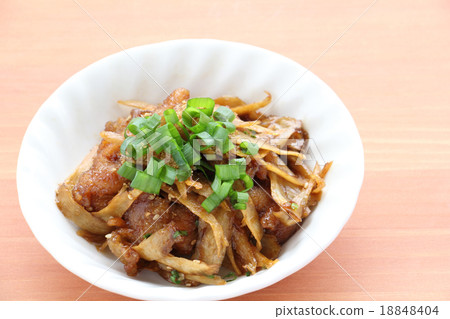 Stir-fried chicken burdock Stir-fried chicken burdock 18848404