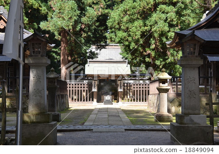 上杉家陵 上杉家陵 18849094