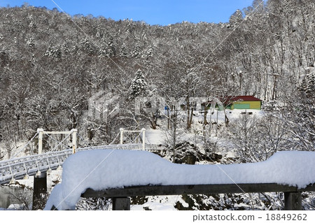 Kamuikotan station of snow makeup. Kamuikotan station of snow makeup. 18849262