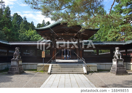 Yonezawa castle Uesugi Shrine 18849855
