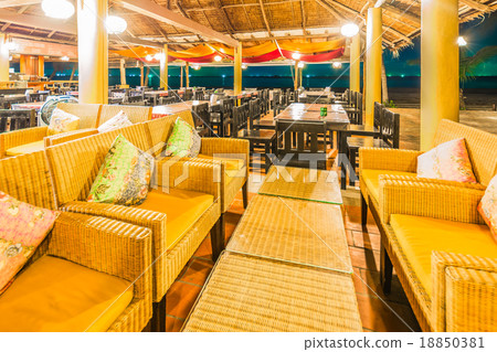 Seaside restaurants the evening Seaside restaurants the evening 18850381