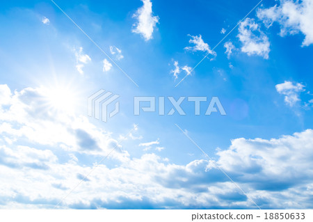 雪雲積雲秋天天空一般天空和雲彩白色雲彩和藍天背景材料複製空間字符空間 18850633