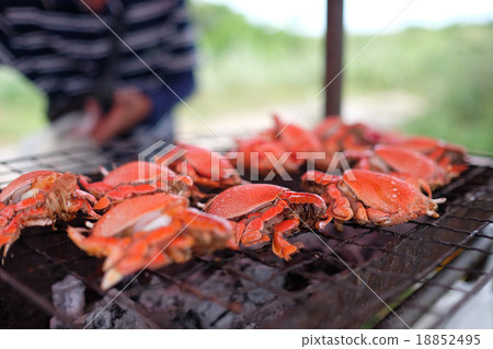 Grilled spanner crab (red frog crab) 18852495