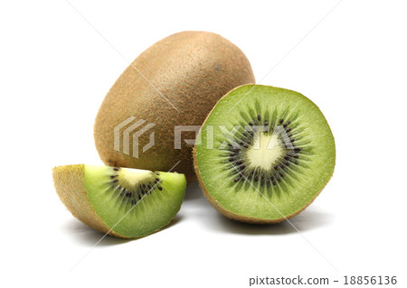Kiwi fruit and kiwi sliced segments  18856136