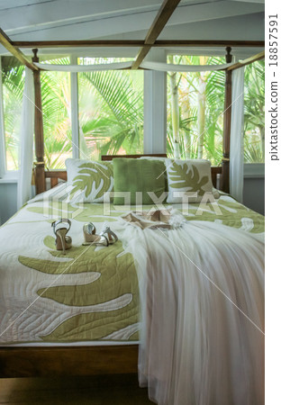 Wedding dress and shoe bedroom Wedding dress and shoe bedroom 18857591