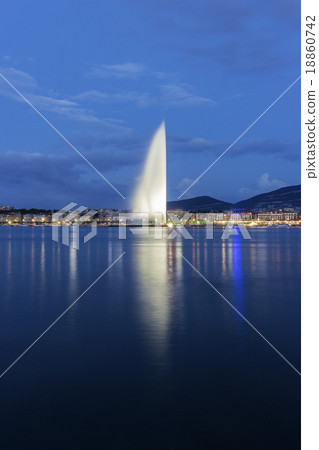 Huge fountain in Geneva in Switzerland Huge fountain in Geneva in Switzerland 18860742