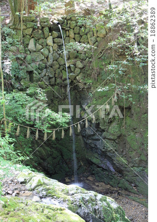 Kamiyama Temple 18862389