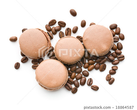 macarons with coffee flavor 18864587