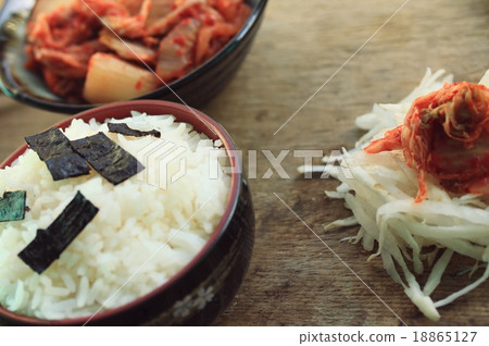 Kimchi radish with steamed rice Kimchi radish with steamed rice 18865127