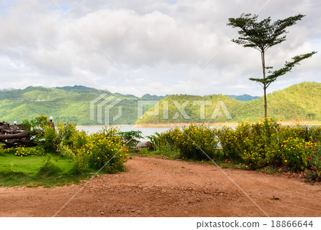 Beautiful nature view 18866644