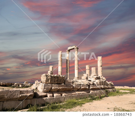 Temple of Hercules, Citadel Hill, Amman, Jordan Temple of Hercules, Citadel Hill, Amman, Jordan 18868743