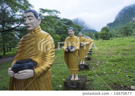 Many Buddha statue in Myanmar temple 18870677