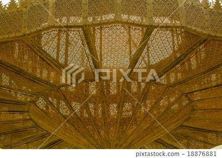 Ornamental elements in Arab architecture Ornamental elements in Arab architecture 18876881