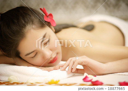 stone massage asia girl stone massage asia girl 18877665