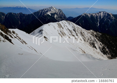 From the Southern Alps · Senjogatake Volcano Koencho Ridge and Kai Komagatake 18880761