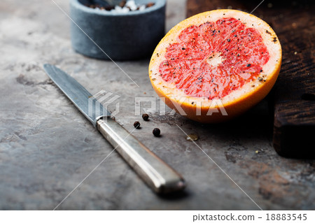 Fresh grapefruit caramelized with sugar and spices 18883545