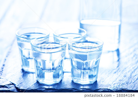 vodka vodka 18884184