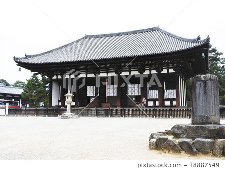 Kofukuji is an old temple of Nara registered as a world heritage site. Buddha statues and buildings such as Ashura statue and national treasure five-storied pagoda, triple tower etc. are drawing attention. Kofukuji is an old temple of Nara registered as a world heritage site. Buddha statues and buildings such as Ashura statue and national treasure five-storied pagoda, triple tower etc. are drawing attention. 18887549