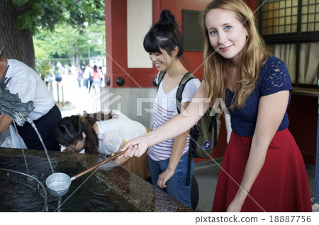 Purify yourself in the water shop Purify yourself in the water shop 18887756