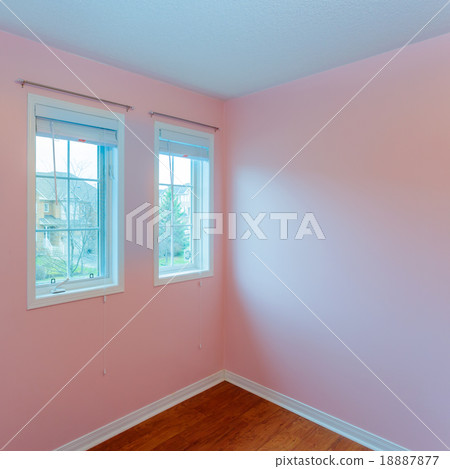 Empty Bedroom in pink color 18887877