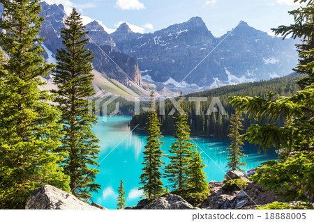 Moraine lake Moraine lake 18888005