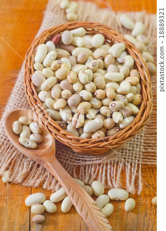raw beans raw beans 18889321