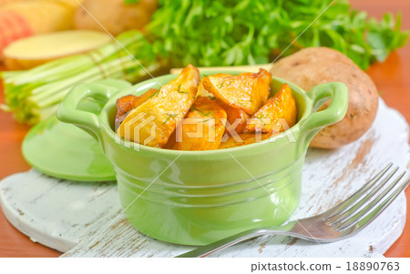 fried potato fried potato 18890763
