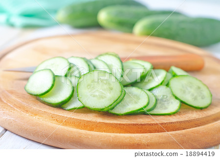 cucumbers cucumbers 18894419