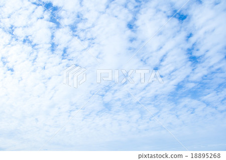 Cloud high cumulus cloud cloud piece blue sky general sky and clouds white clouds autumn sky background material cloud composite background 18895268