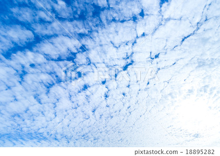 覆蓋高積云云片藍天將軍天空和雲彩白雲秋天天空背景材料雲彩綜合背景 18895282