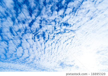 覆蓋高積云云片藍天將軍天空和雲彩白雲秋天天空背景材料雲彩綜合背景 18895320