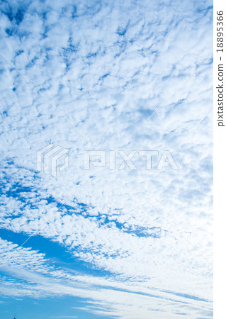 覆蓋高積云云片藍天將軍天空和雲彩白雲秋天天空背景材料雲彩綜合背景 覆蓋高積云云片藍天將軍天空和雲彩白雲秋天天空背景材料雲彩綜合背景 18895366