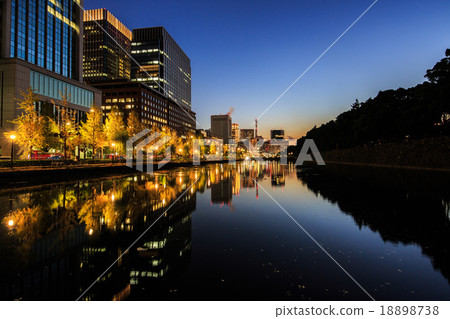 Wada Kuramon的夜景 18898738