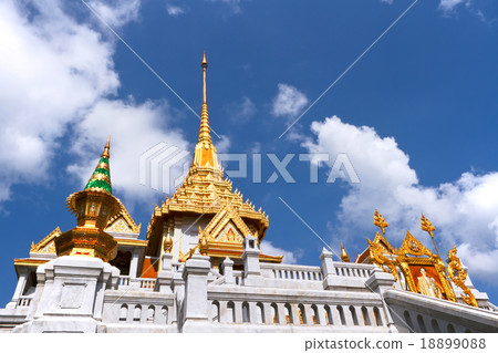 Thai Architecture,Wat Trimit Bangkok, Thailand Thai Architecture,Wat Trimit Bangkok, Thailand 18899088