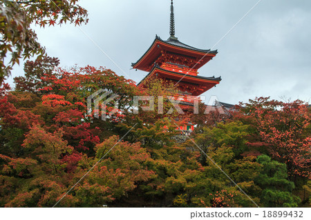 Kiyomizudera Temple Kiyomizudera Temple 18899432