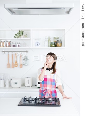Housewife (kitchen) Housewife (kitchen) 18901369