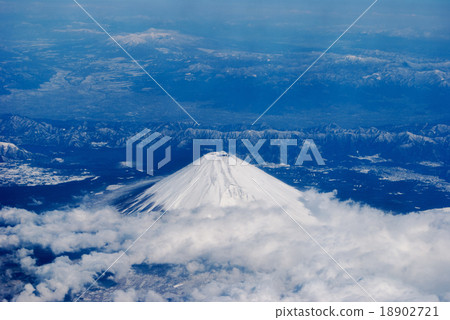 Mt. Fuji seen from the sky 18902721