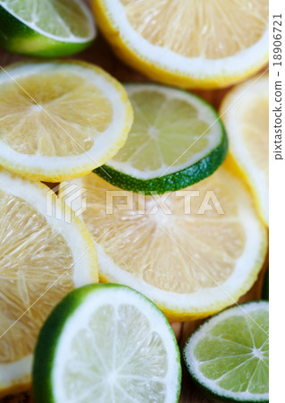 Slices of various citrus fruits Slices of various citrus fruits 18906721