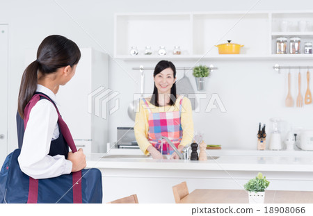 A family A family 18908066