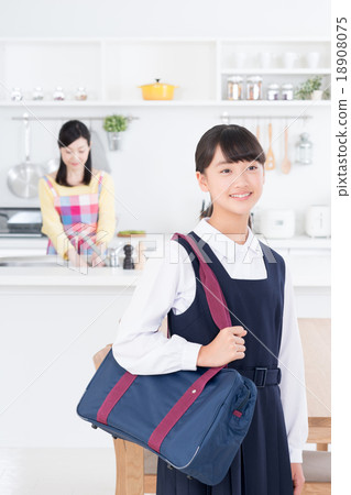 一個家庭 18908075